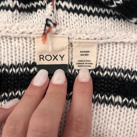 Roxy White/Orange/Black Hooded Sweater - Picture 2 of 4